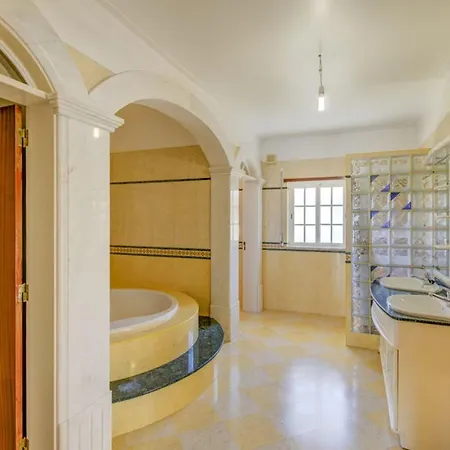 Wonderful 6 Bedroom Casa Santa Isabel Private Pool * Parchal